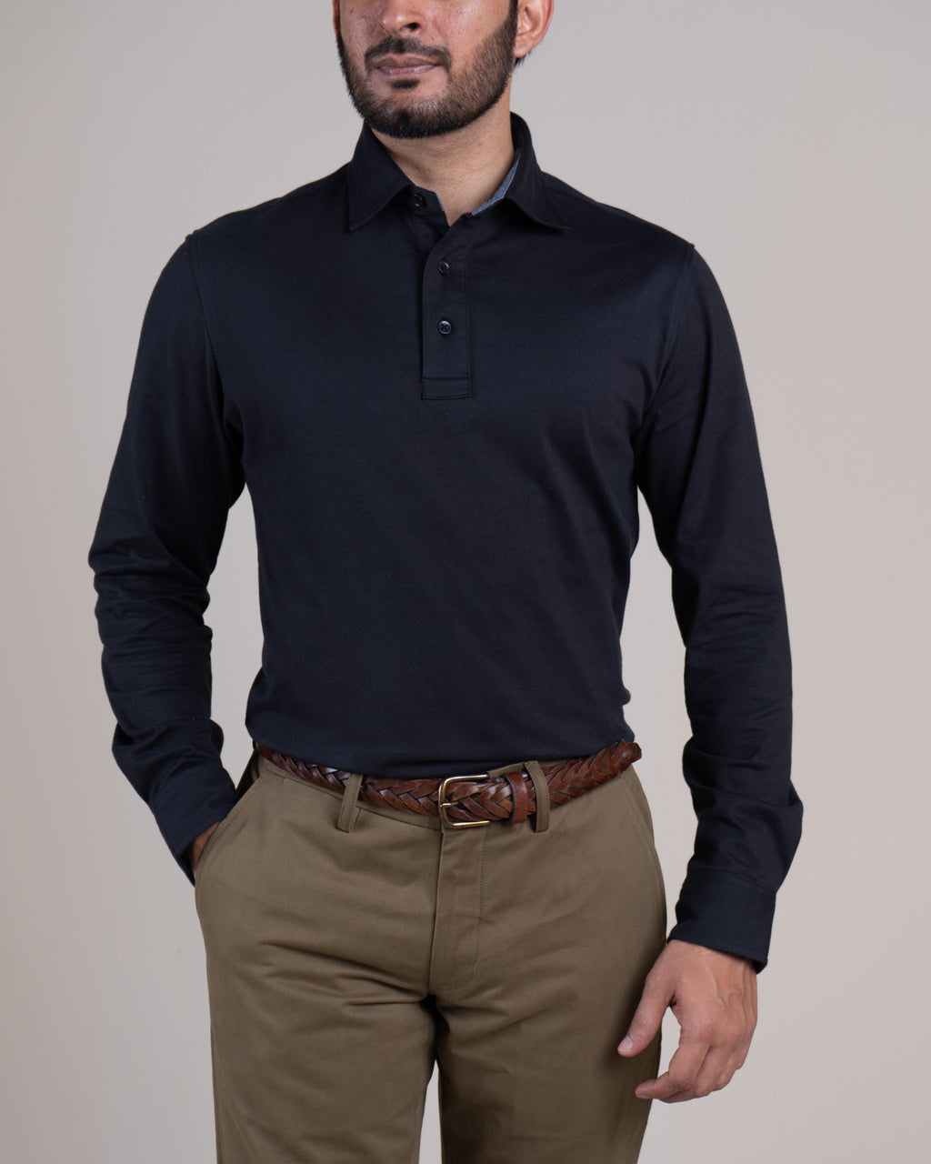 Rio in Spread Collar – Monks of Method - Main Image