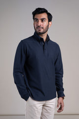 Oslo in Button Down Collar Navy